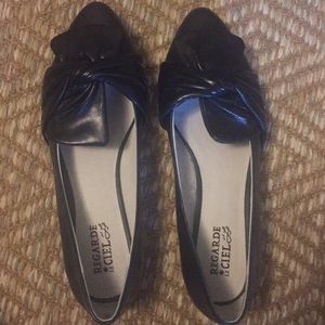 Like New Black Flats